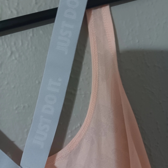 2 Nike Dri-FIT Casual Sports T-Shirts - Picture 9 of 14